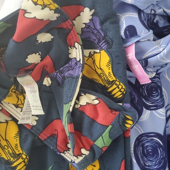 BUNDLE: LuLaRoe/Agnes and Dora Leggings Small - Picture 4 of 5